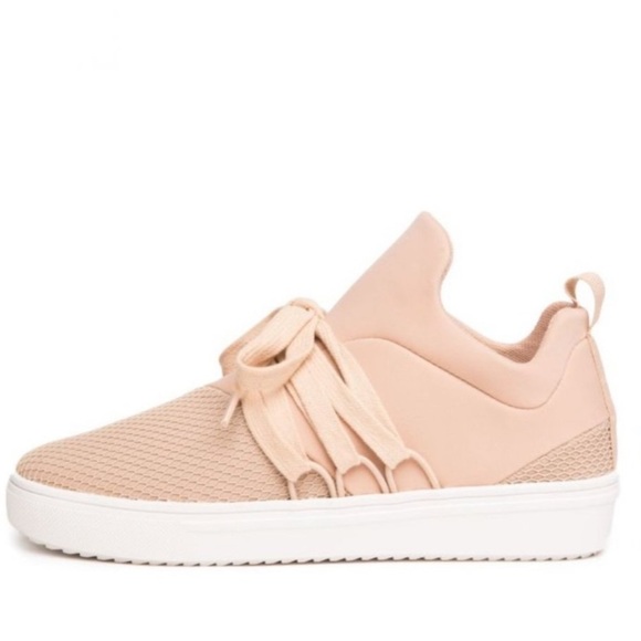 Steve Madden Pink Nude Lancer Sneakers - Picture 1 of 10
